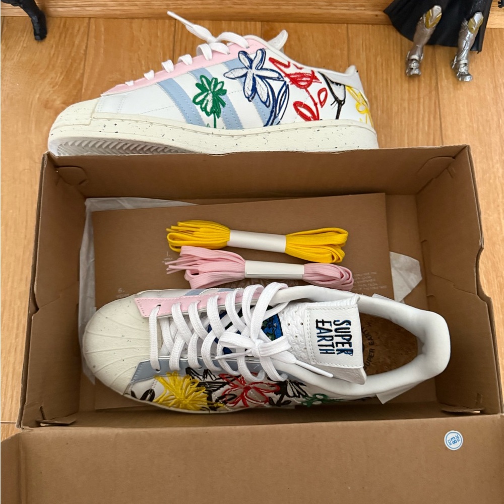 Adidas Superstar - Picture 6 of 6